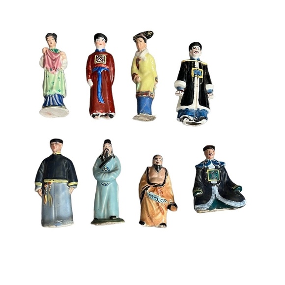 Set of Eight Vintage Hand Painted Japanese Porcelain, Asian Folk Art, Figurines - Picture 7 of 9